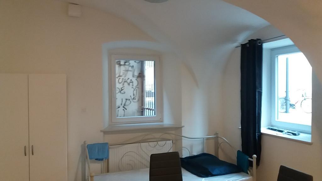 Central Antique Apartment Ljubljana