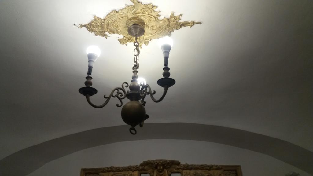 Central Antique